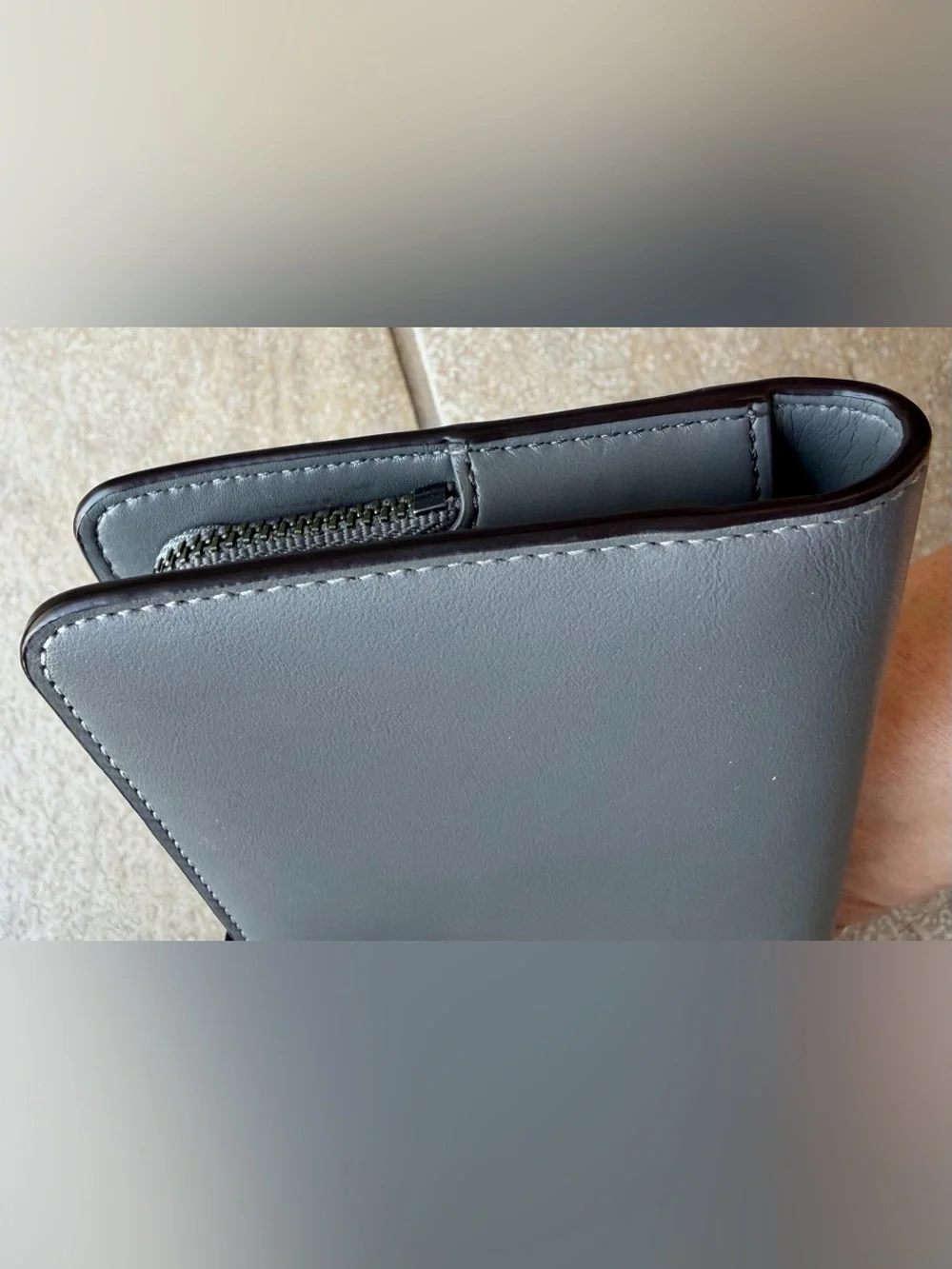 Coach Slim Light Gray leather woman wallet